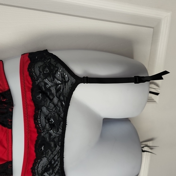 Gilligan & Omalley corset and garter set - Picture 3 of 6